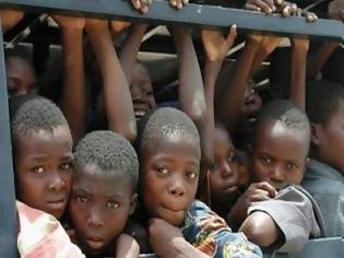 Φωτογραφία για Νιγηρία: Διευθύντρια ορφανοτροφείου αιχμαλώτιζε και πωλούσε παιδιά