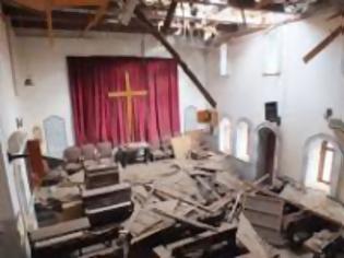 Φωτογραφία για ΣΕ ΔΙΩΓΜΟ ΧΡΙΣΤΙΑΝΟΙ - Συρία-Αίγυπτος: Καίνε εκκλησίες, σφάζουν και βιάζουν χριστιανούς - BINTEO ...!!!