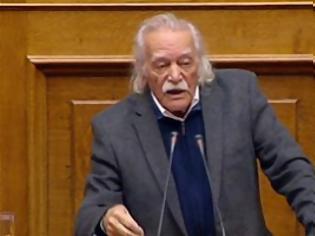 Φωτογραφία για Γλέζος: Η Ιστορία επαναλαμβάνεται σαν τραγωδία