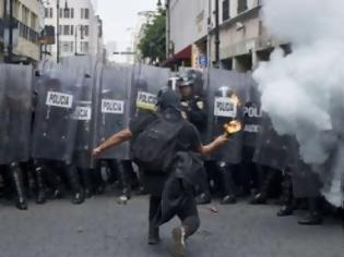 Φωτογραφία για Μεξικό: Επεισόδια αστυνομικών και διαδηλωτών