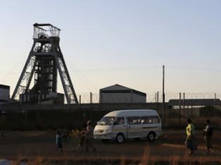 Φωτογραφία για Ν. Αφρική: Πάνω από 80.000 εργαζόμενοι στα χρυσωρυχεία ξεκινούν απεργία