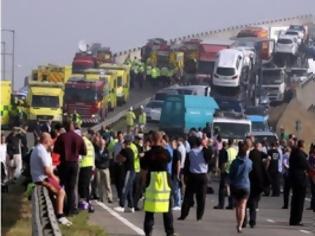 Φωτογραφία για Καραμπόλα 100 αυτοκινήτων με 200 τραυματίες (video)