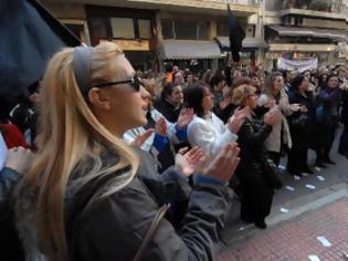 Φωτογραφία για Συγκέντρωση στη πλατεία Κάνιγγος από τον Σύλλογο Εργαζομένων της Γενικής Γραμματείας Εμπορίου και Καταναλωτή