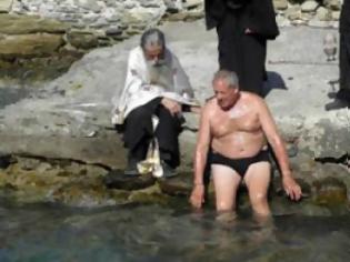 Φωτογραφία για Βάπτιση στη θάλασσα του Αγίου Όρους