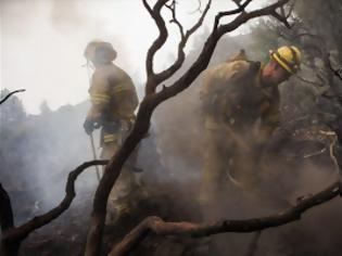 Φωτογραφία για Καλιφόρνια: Συνεχίζει το καταστροφικό της έργο η πυρκαγιά
