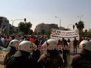 Φωτογραφία για Αστυνομικοί κυνήγησαν δημοτικούς υπαλλήλους για να μην φτάσουν στη ΔΕΘ