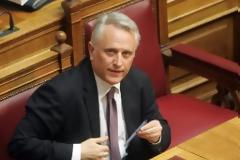 Ραγκούσης: Δεν εγκρίθηκε από κανένα κυβερνητικό όργανο η τροπολογία για τη χρηματοδότηση των κομμάτων