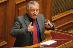 Και ο Γείτονας πηδάει από το πράσινο σκάφος