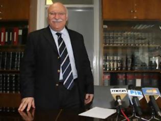 Φωτογραφία για Κύπρος: «Πράσινο φως» από Γ.Εισαγγελέα για διαταγή του Αρχηγού της Εθνικής Φρουράς