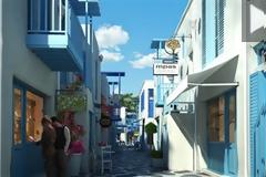 Santorini Park made in Thailand!