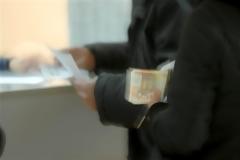 ΨΗΦΙΖΟΝΤΑΙ ΟΙ ΕΥΝΟΪΚΕΣ ΡΥΘΜΙΣΕΙΣ ΓΙΑ ΟΦΕΙΛΕΤΕΣ ΤΟΥ ΟΑΕΕ