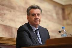 Μακρυπίδης: «Όχι σε κέντρο κράτησης λαθρομεταναστών»