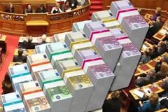 EΓΚΡΙΘΗΚΕ Η ΧΡΗΜΑΤΟΔΟΤΗΣΗ ΤΩΝ ΚΟΜΜΑΤΩΝ
