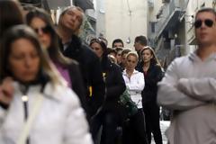Έκρηξη της παγκόσμιας ανεργίας μέσα στο έτος