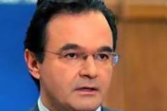 Δεν μπορώ να κυκλοφορήσω, με φωνάζουν προδότη