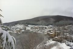 Χιόνια στην Καστοριά. Δεν μιλάμε για βουνά, μέσα στην πόλη και σε ολόκληρο τον νομό