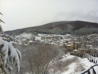 Φωτογραφία για Χιόνια στην Καστοριά. Δεν μιλάμε για βουνά, μέσα στην πόλη και σε ολόκληρο τον νομό