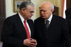 Αντίστροφη μέτρηση για τις εκλογές - Στον Πρόεδρο αύριο ο Λ. Παπαδήμος