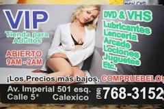 ΣΚΑΡΛΕΤ ΓΙΟΧΑΝΣΟΝ: «Διαφημίζει» sex shop στην Καλιφόρνια