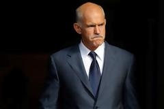 Σε πανικό ο Γιώργος για την συμφωνία με την Goldman Sachs
