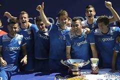 ΕΠΕΣΤΡΕΨΑΝ ΑΠΟ ΤΗΝ ΙΣΠΑΝΙΑ ΟΙ ΝΕΟΙ ΚΑΙ... ΚΟΥΠΑΤΟΙ ΤΟΥ ΘΡΥΛΟΥ