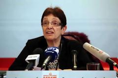 Αλ. Παπαρήγα: Έρχονται χιλιάδες απολύσεις στο Δημόσιο