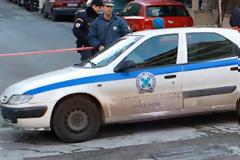 Τον είδαν στο μπαλκόνι και νόμιζαν πως απειλεί να πέσει στο κενό - Αναστάτωση στην Αστυνομική διεύθυνση Αχαίας