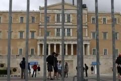 Νάρκες στο σπριντ 25 ημερών-Αφετηρία σήμερα για την πιο αβέβαιη προεκλογική περίοδο