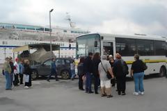 Ήρθε το πρώτο κρουαζιερόπλοιο στο Βόλο με 229 τουρίστες