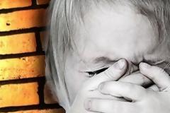 ΣΟΚ: Έλληνας πρώην βουλευτής συνελήφθη για παιδοφιλία!