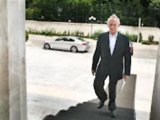 Φωτογραφία για Συννελήφθη ο Ακης και οδηγείται στον Εισαγγελέα