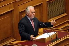 «Δεν υπάρχει θέμα περικοπής 13ου και 14ου μισθού»