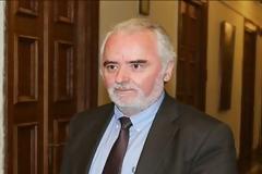 Λύση για τα υπερχερωμένα νοικοκυριά λίγο πριν κλείσει η Βουλή