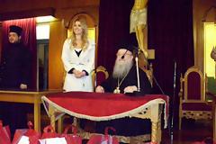 Μέλη της Κοινωνικής Οργάνωσης «ΑΓΑΠΗ» μοίρασαν «Δέματα Αγάπης»