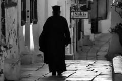 Kι άλλος ιερέας με πορνογραφικό υλικό