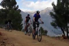 VIDEO: Βόλτες με τα ποδήλατα στο βουνό!
