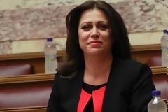 Στη ΝΔ προσχώρησε η ανεξάρτητη βουλευτής Άρια Αγάτσα