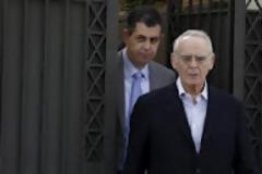 Συλλαμβάνονται και συνεργάτες του Ακη