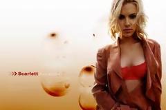 Η Scarlett Johansson διαφημίζει sex shop! (Photos & Video)