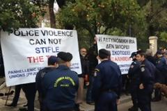 Το φυσάνε και δεν κρυώνει στην ΓΑΔΑ, για την διαμαρτυρία των δημοσιογράφων και των φωτορεπόρτερ στο Προεδρικό [ΒΙΝΤΕΟ]
