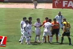 Ξύλο και αποβολή! (vid)