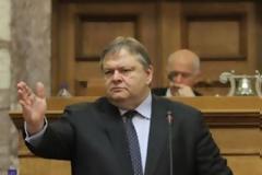 Ο Βενιζέλος δεν άκουσε τους ακραίους
