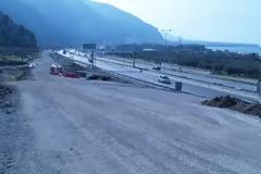 Μήνυμα αναγνώστη σχετικά με φορτηγά άνω των 10 τόνων σε παραδρόμους (περιοχή Λάρισας)
