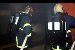 Δάφνη: Μεγάλη φωτιά ξέσπασε σε εμπορικό κατάστημα