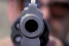 Γάζωσαν το σπίτι 40χρονου – Ηταν μέσα η γυναίκα και τα δύο παιδιά του