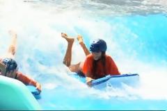 VIDEO: Έτσι εκπαιδεύονται οι surfers!