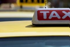 Ο ληστής προσποιήθηκε τον πελάτη και άρπαξε τις εισπράξεις από τον ταξιτζή