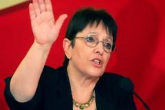 Παπαρήγα : «Τρομοκρατούν ένα λαό πεσμένο για να περάσουν τα μέτρα σαν οδοστρωτήρα»