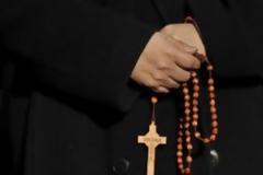 Προφυλακίστηκε ο Έλληνας ιερέας με τη μαριχουάνα