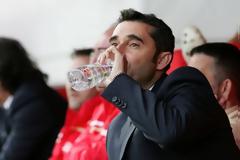 Και η Σοσιεδάδ βλέπει Βαλβέρδε
